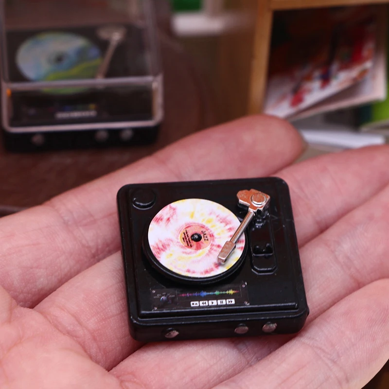Dollhouse Retro CD Player Ornament Mini Disc Player Simulation Home Appliance Micro Landscape Layout Accessories