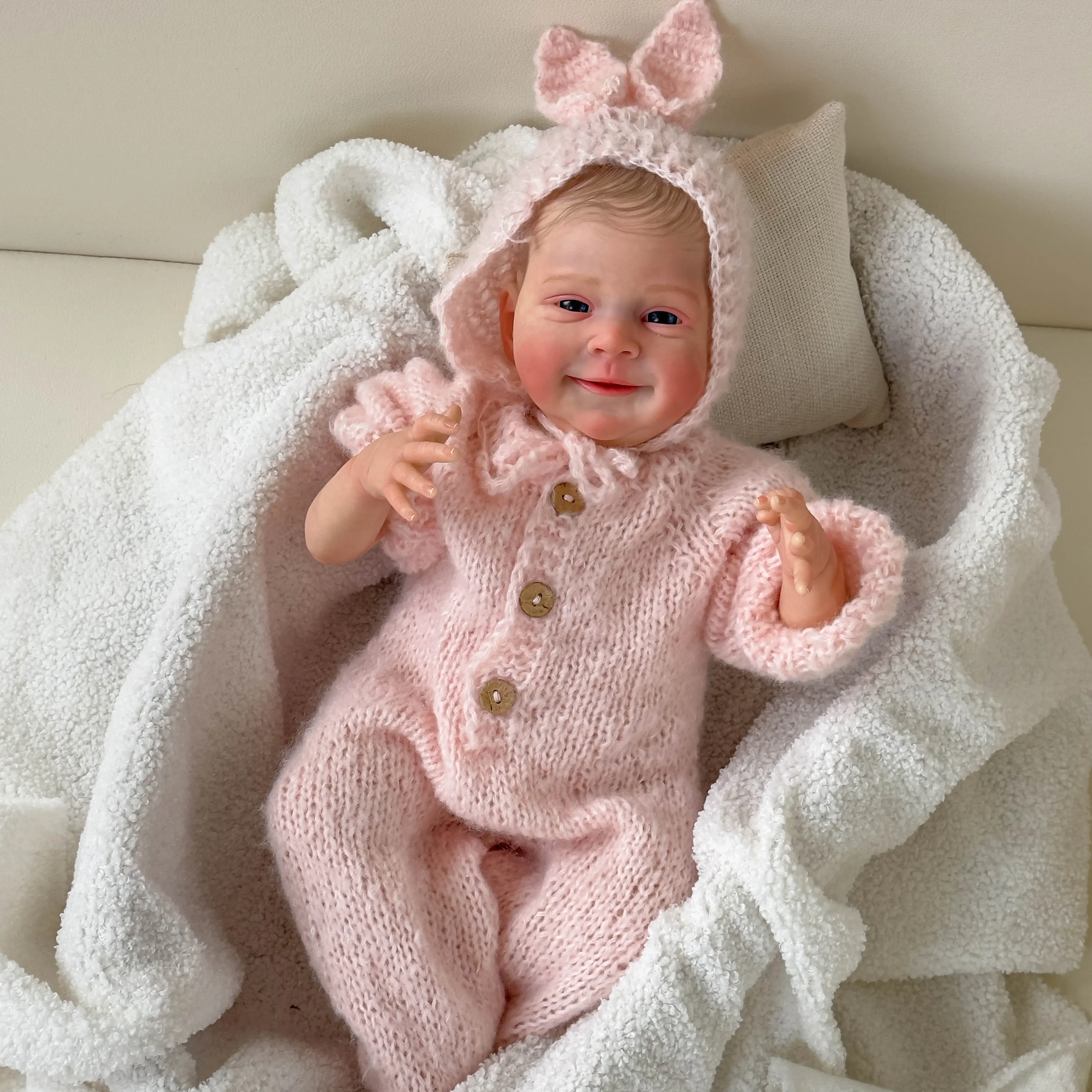 48cm Sebastian New Reborn Girl Smile Newborn Doll Soft Cuddle Body with Hand-drawn Hair Toys for Kids