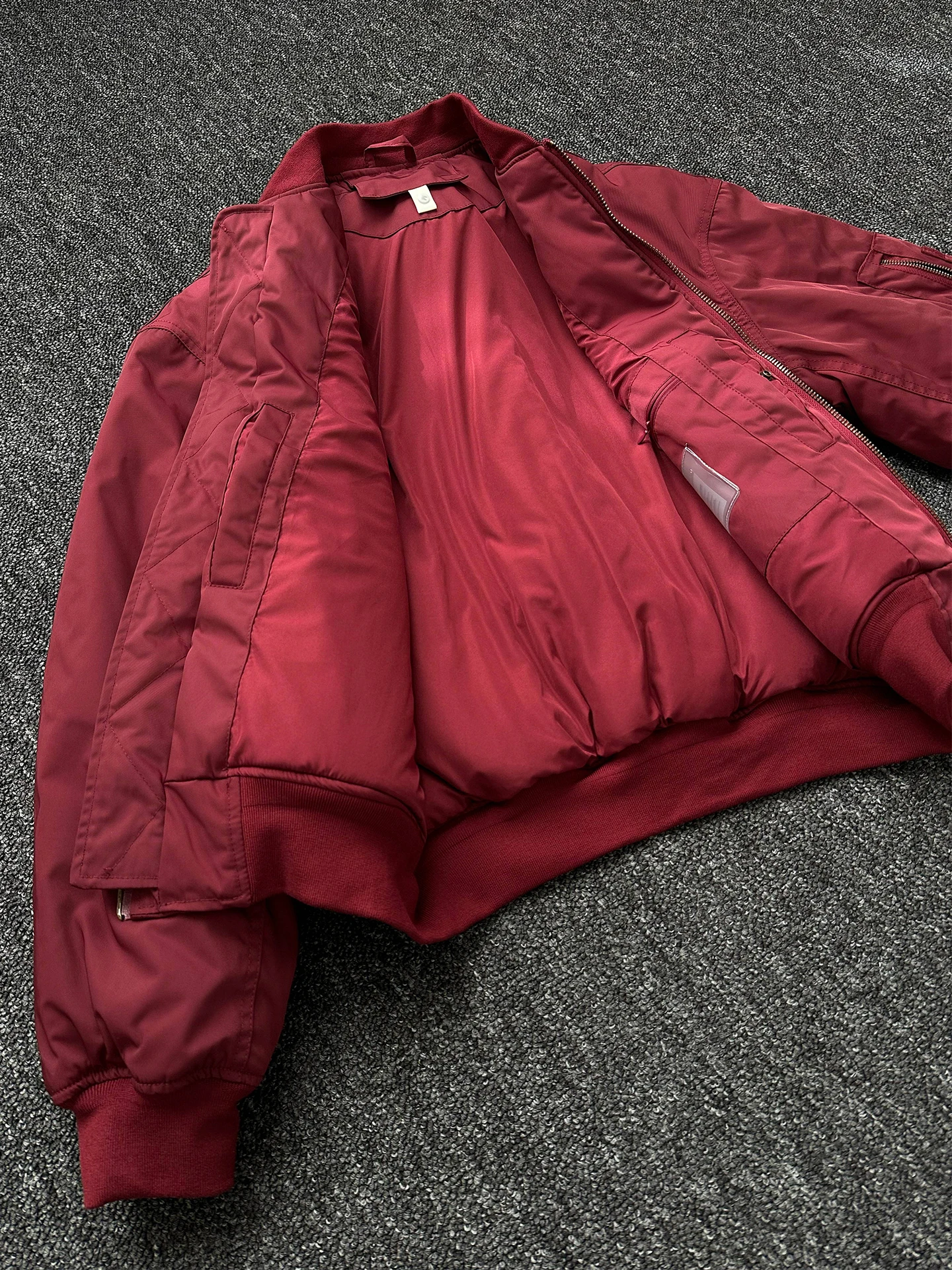 

Мужская свободная куртка-бомбер Rise Brand, красная, новогодняя, молодежная, повседневная, на молнии, укороченная