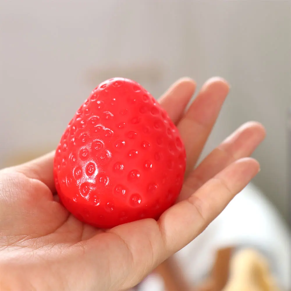 Cute Simulation Strawberry Squeeze Silicone 3D Strawberry Pinch Soft TPR Cartoon Fidget Practical Jokes