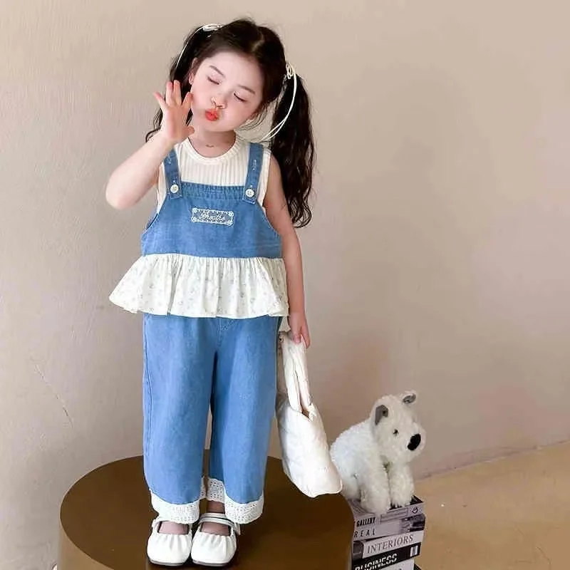 

Girl's Suit 2025 New Summer Children's Fashionable Fashionable Summer Clothes Female Baby Korean Version Denim Three-piece Suit