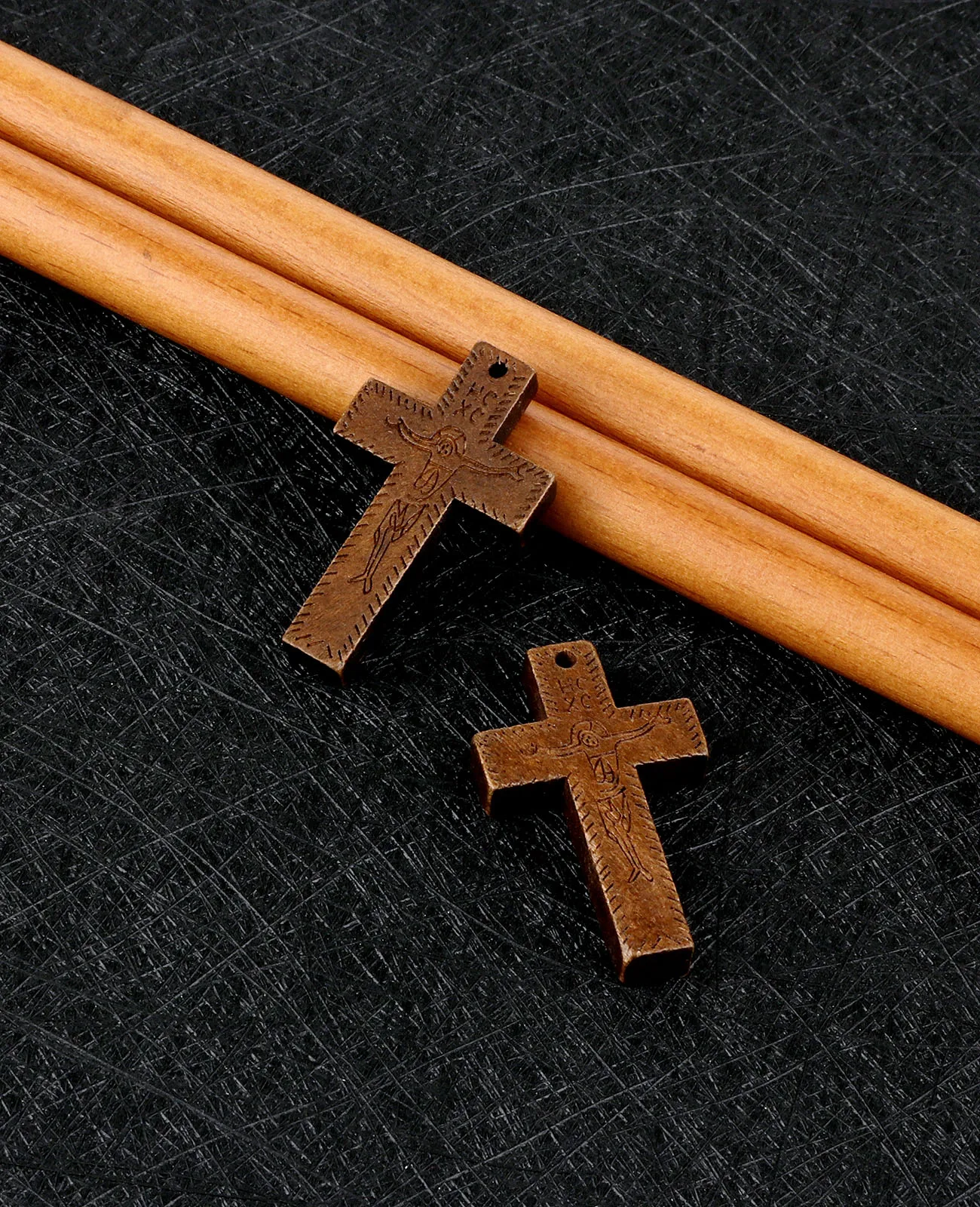 Cottvott 10Pcs Small Wooden Cross Charms Religious Crucifixion Pendant for DIY Necklace Bracelet Jewelry Making Part Accessories