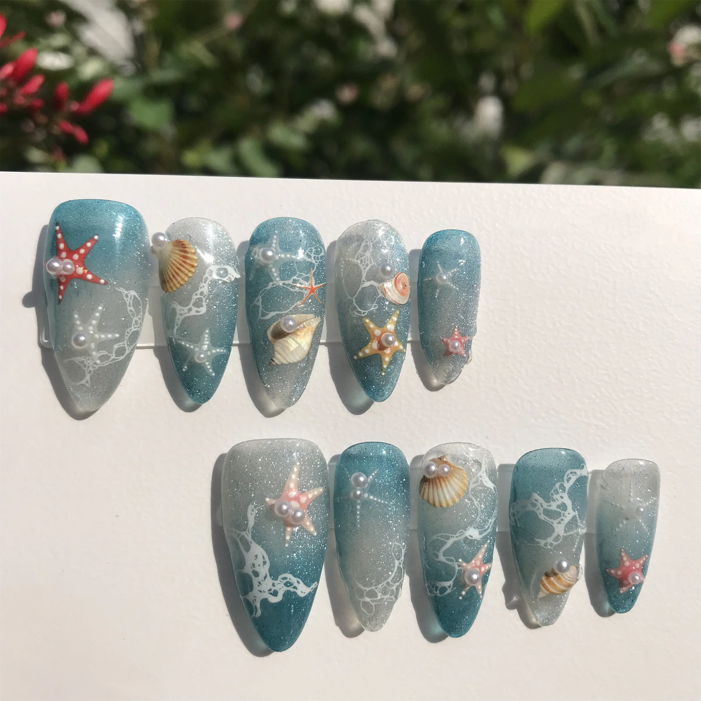 Handmade Nail Art Featuring Cat Eye Ocean-inspired Starfish Shell-shaped Decorations