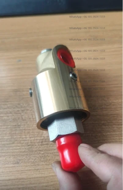 

DuBois rotary joint, 157-249-738, copper shell