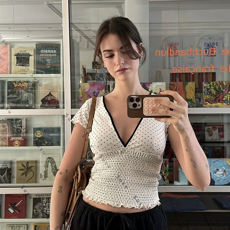 

2025 новая европейская и американская женская одежда, летняя персонализированная одежда в горошек контрастных цветов, облегающая сексуальная с v-образным вырезом и грибкой