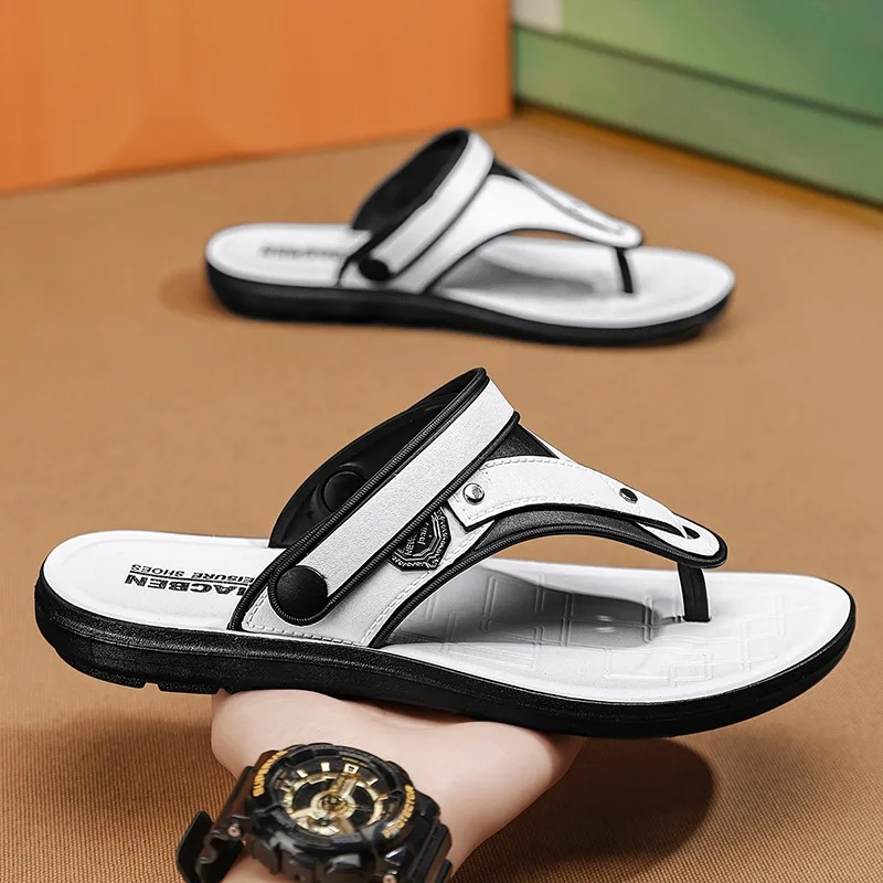 

Мужские шлепанцы из высококачественной кожи, летние сандалии 2026 года, новые мужские вьетнамки, уличные повседневные пляжные тапочки для мужчин, плоские сандалии