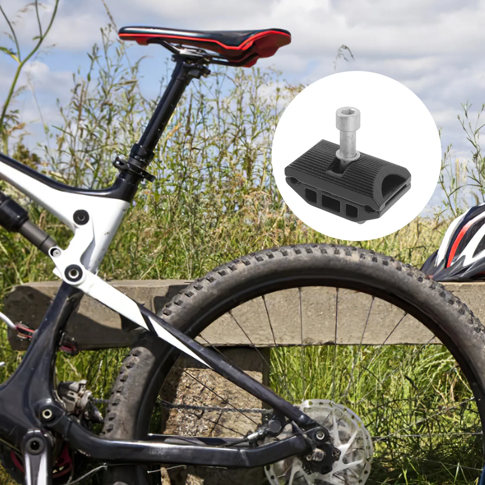 

Sturdy Metal Seatpost Clamp Bicycle Saddlepole Clamp Easy Install Slip-Resistant in Wet Muddy Conditions Long Service Life Bike
