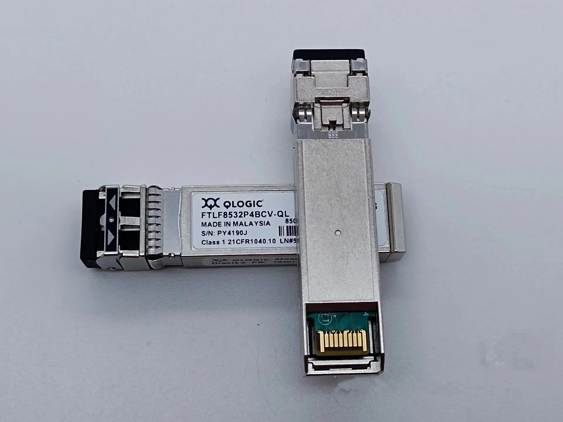 Imagem -04 - Transceptor de Fibra Qlogic 32gb Ftlf8532p4bcv-ql 850nm 32g Sfp Mais Qlogic Hba Módulo de Fita Qle2740 Qle2742 Qle2764 Qle2770 Qle2772