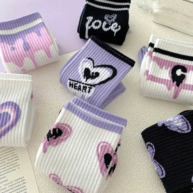 Women Love Heart Cotton Socks Harajuku English Letter Embroidery Cute Socks Hip Hop Happy Skateboarding Team Girls Socks