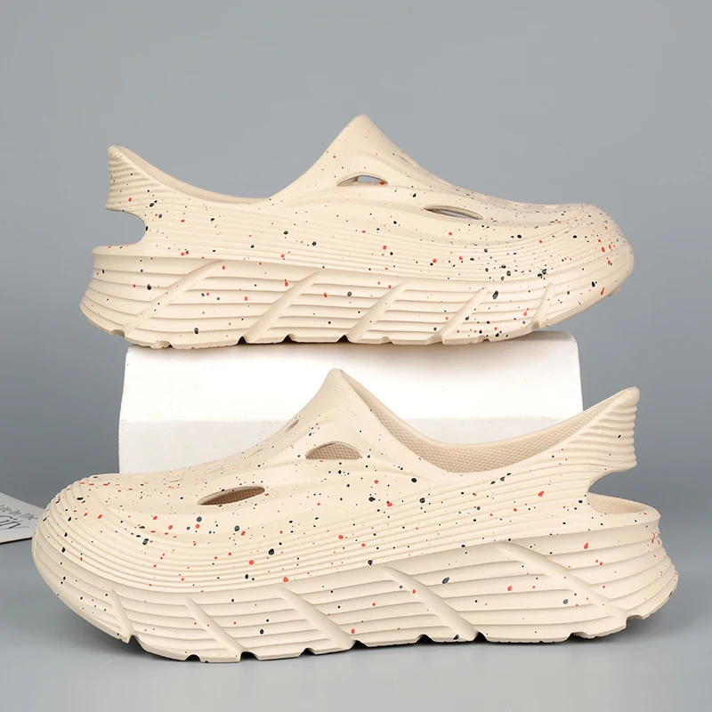 Men Hollow Breathable Clogs Speckled Print Layered Thick Sole Full Wrap Toe Summer Casual Shoes