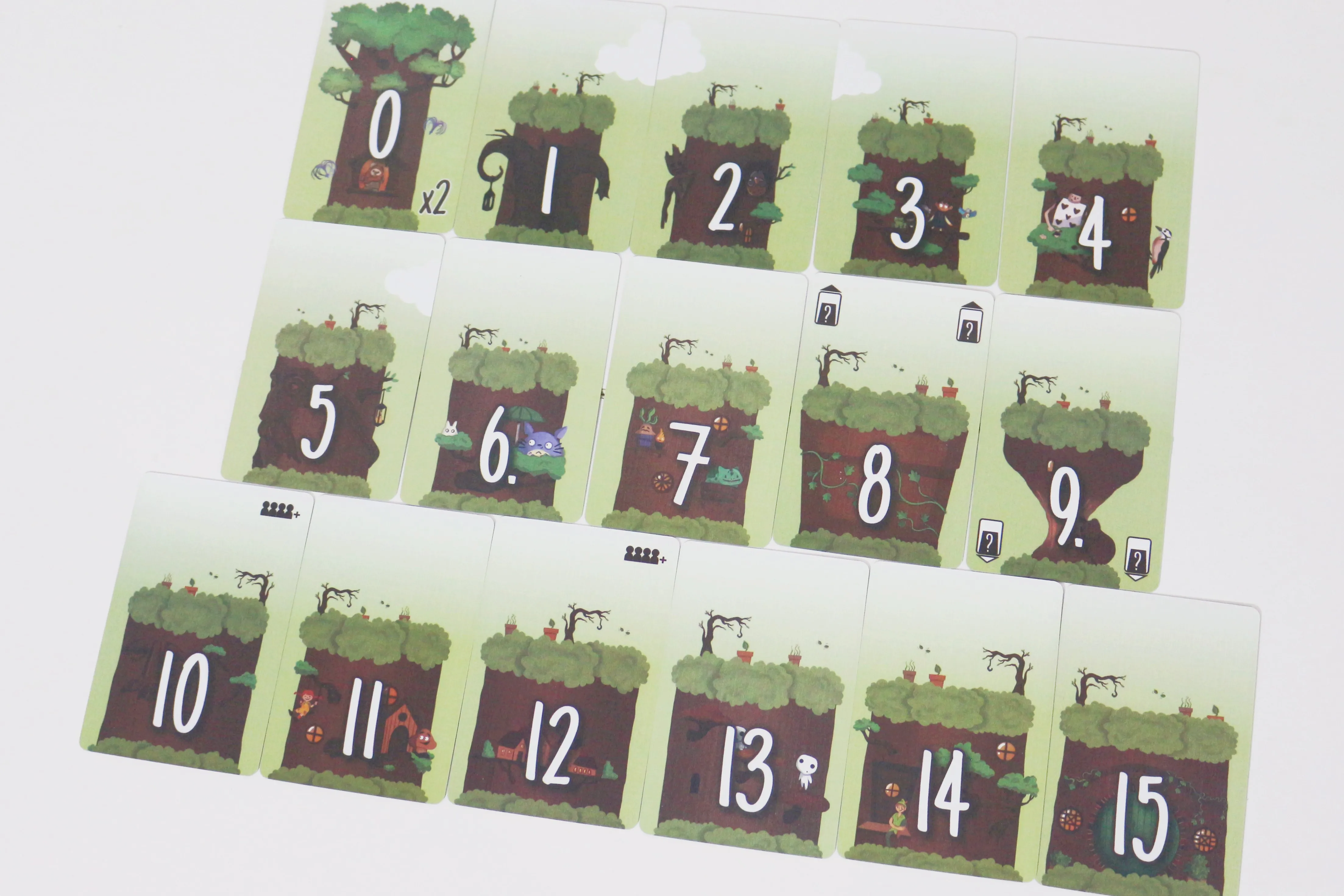 Der neue Stil 5 Towers ist ein schnelles Kartenspiel, das als Geburtstags- und Weihnachtsgeschenk perfekt ist und die Atmosphäre lebt