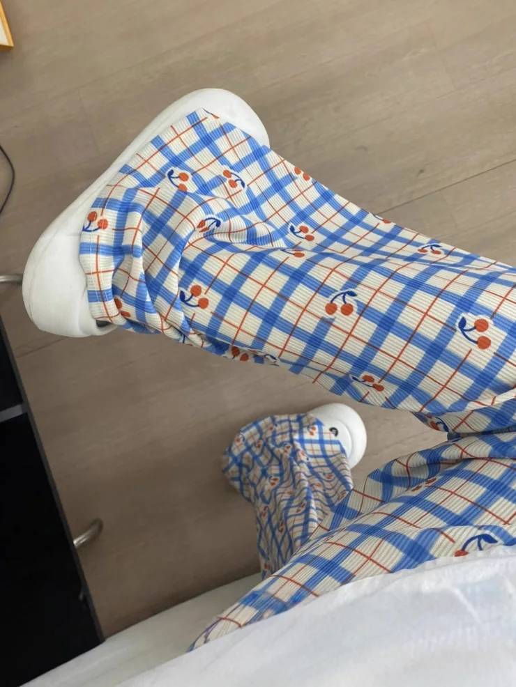 Pantalon femme élégant dentelle crochet garniture taille haute soirée coupe ajustée sophistiqué chic moderne mode formelle