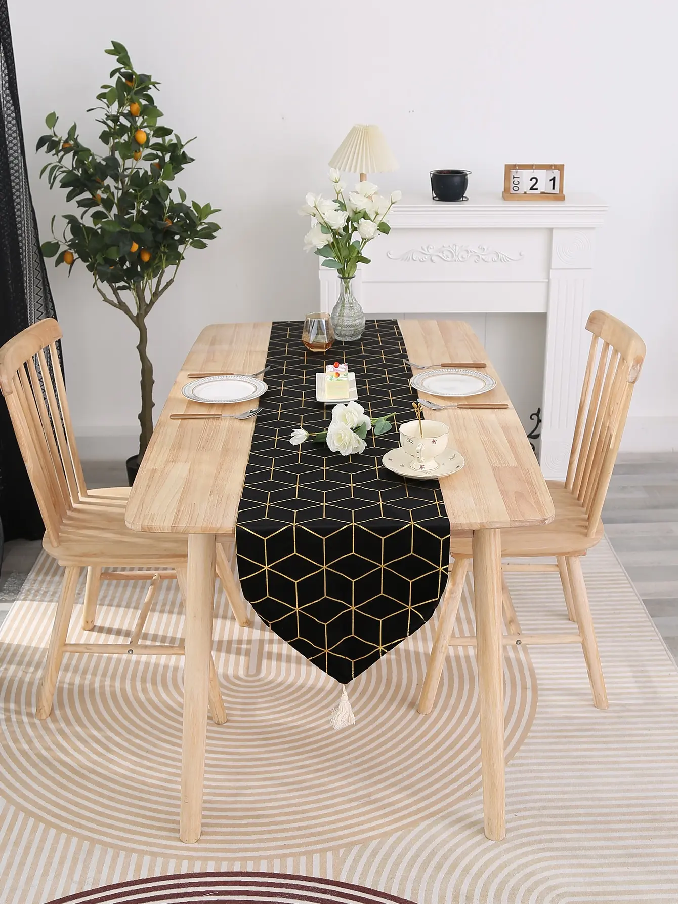 Black Stamped Geometric Spike Table Runner Kitchen Living Room Table Placemat Decoration