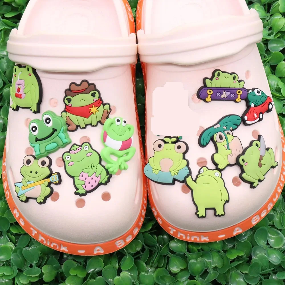 New Arrival 1pcs PVC Shoe Charms Fit Wristband Cartoon Frog Knives Bess Sandals Ornaments Hole Slipper Shoe Accessories Kid Gift