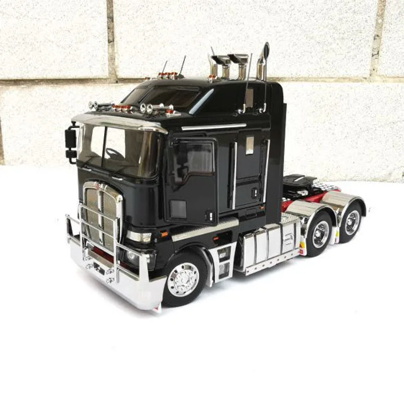 

Exclusive "K200" Prime Mover Truck Door Open 1/32 Scale DieCast Boy Head Dragging Gift Toy Colletion Model Scene Decoration