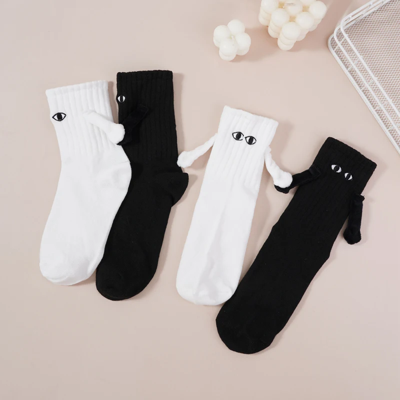 Spring Autumn Women Magnetic Suction Holding Hands Cute Groovy Popular Middle Tube Socks Breathable Sweat Absorbing Socks