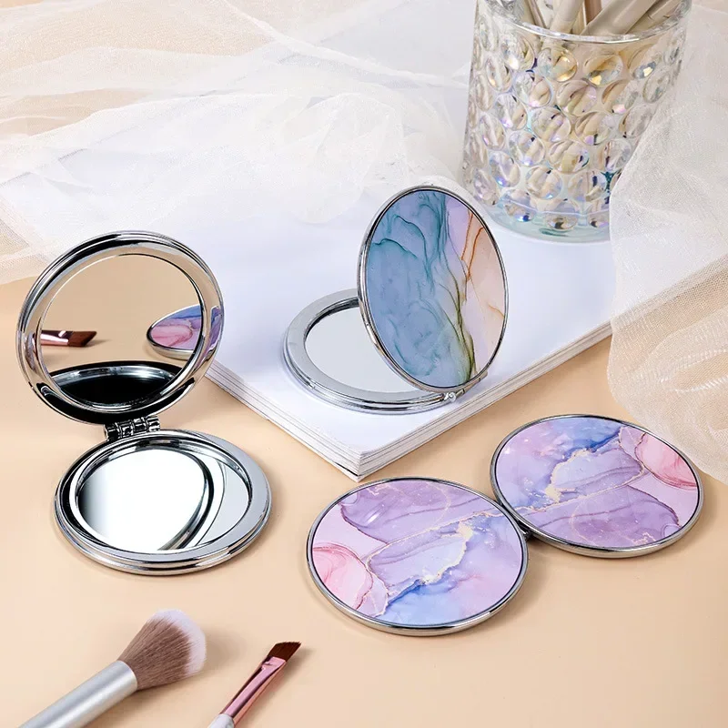 Streifenmuster Vintage Hand Damen Mini Kompakter Schminkspiegel Tragbarer grüner/lila/blauer Taschenspiegel