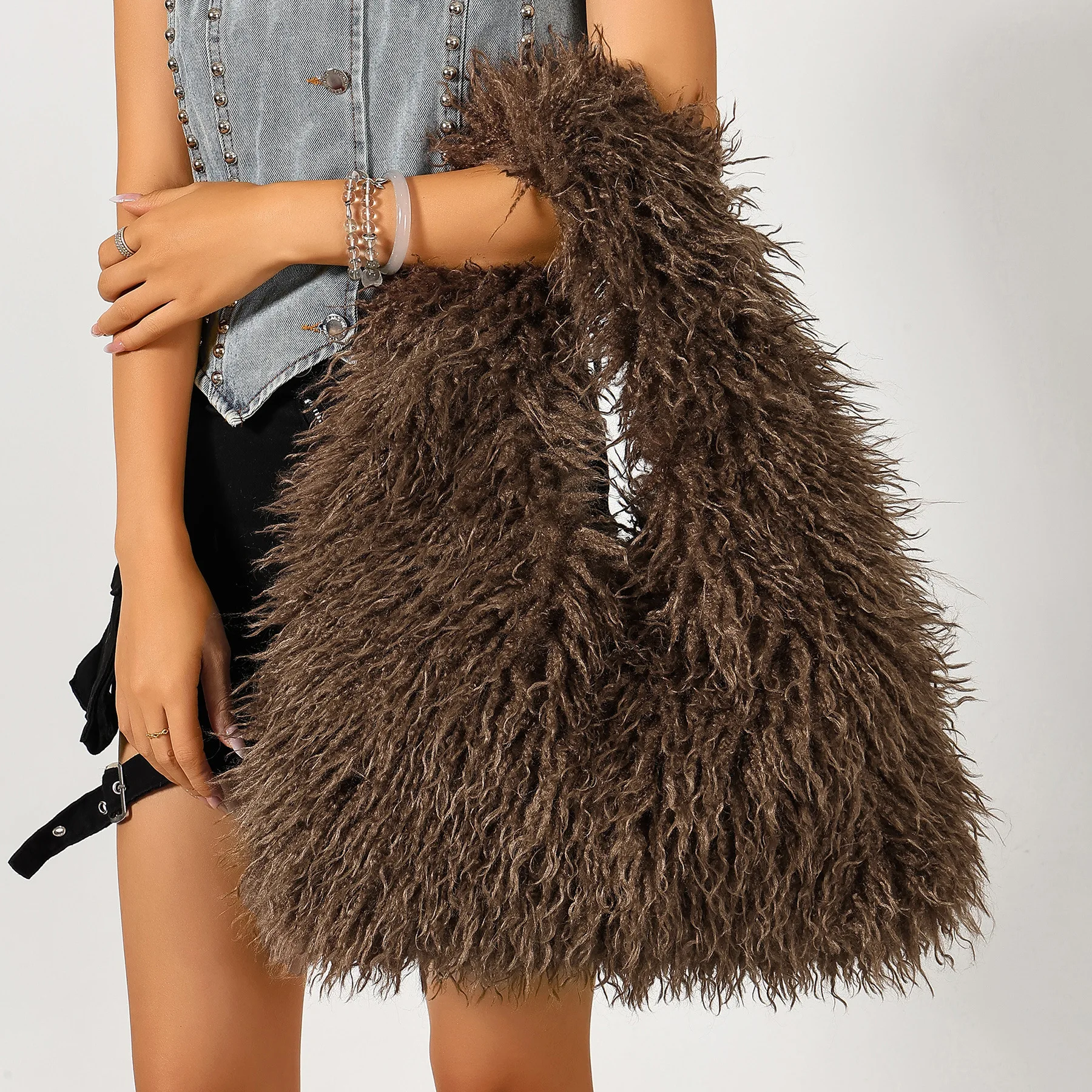 Luxury Fluffy Tote Women Shoulder Bag Lamb Wool Faux Fur Bags for Women Winter Large Capacity Shopper Plush Designer Handbags