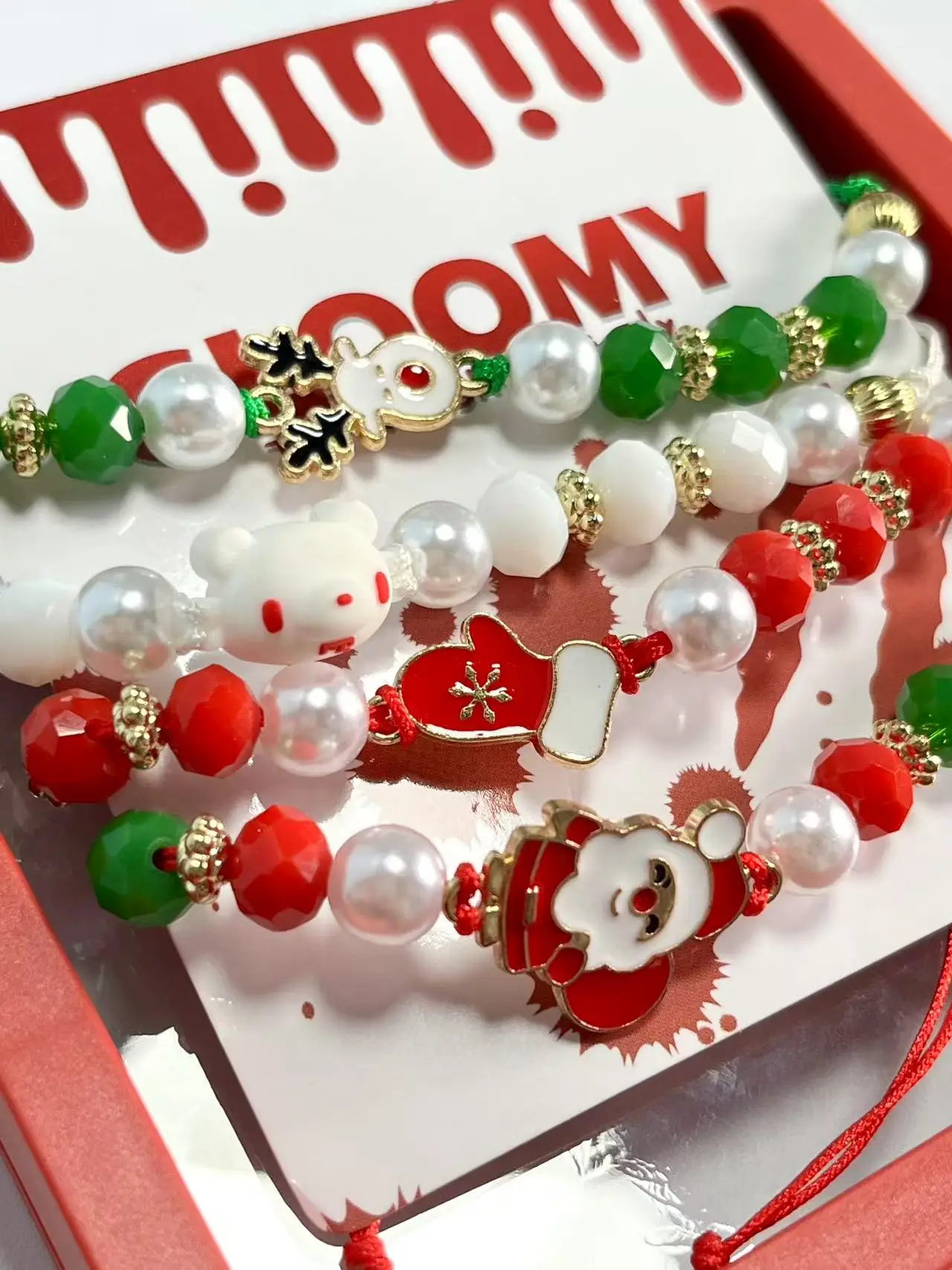 سوار مطرز لعطلة عيد الميلاد، سوار لون الحلوى باللون الأحمر والأبيض والأخضر مع سحر سانتا، صندوق هدايا جاهز #1