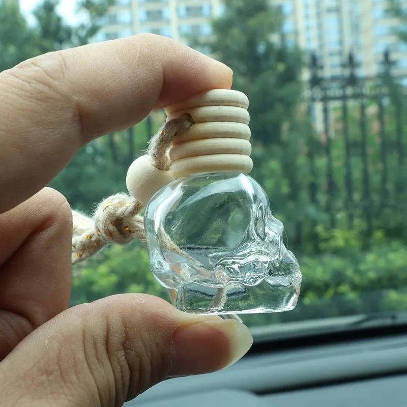 Car Air Freshener Diffuser Perfume Aromatherapy Essential Oil Bottle Car Pendant Perfume Skull Empty Bottle Aromatherapy Bottle