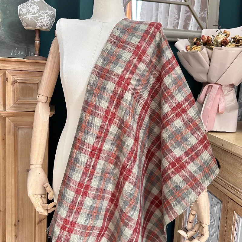 

Ретро Color-Scheme Плед Тонкая шерстяная ткань Костюм Куртка Комплект Профессиональный дизайнер шитья Высококачественный оптовый материал DIY