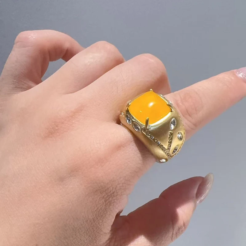 Vintage Yellow Agate Blue Rhinestone Elegant For Womens Rings Silver Color Luxury Jewelry Designer Quality Thanksgiving Wedding