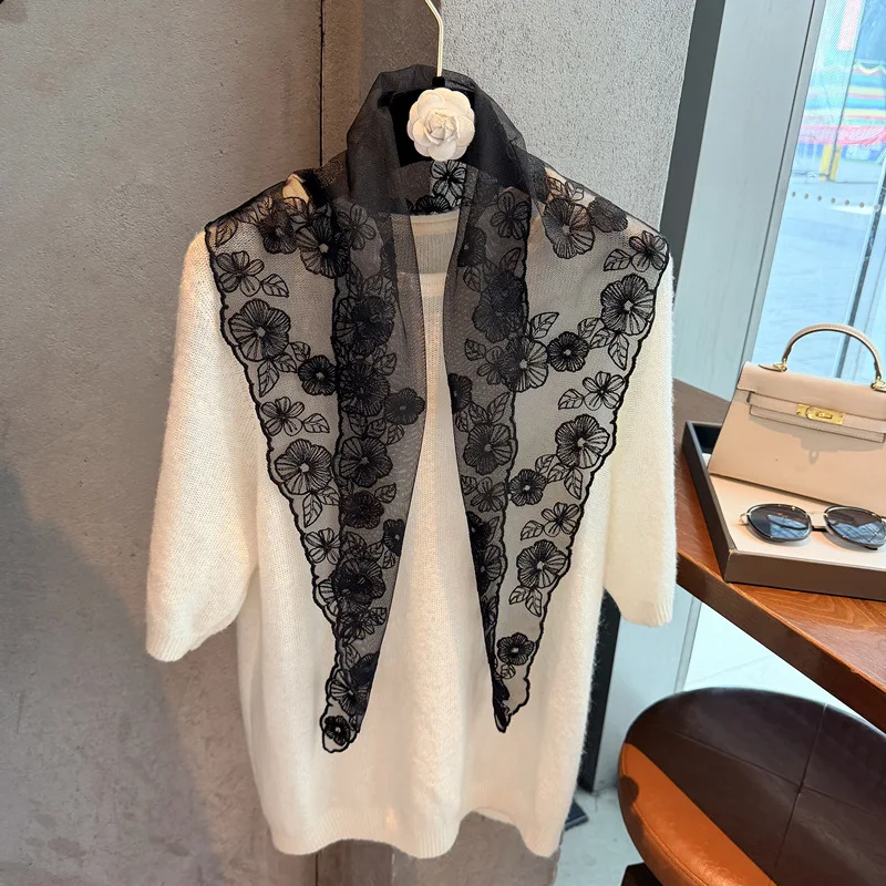 Lace Atmosphere, Versatile and Comfortable Scarf, Triangular Scarf Outside, Solid Color Small Silk Scarf Decorative Stacking