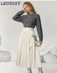 LEOSOXS Temperament Fashion Style Suit Skirt 2024 Autumn/winter New Three-dimensional Disc Flower Design Grey Sweater Skirt