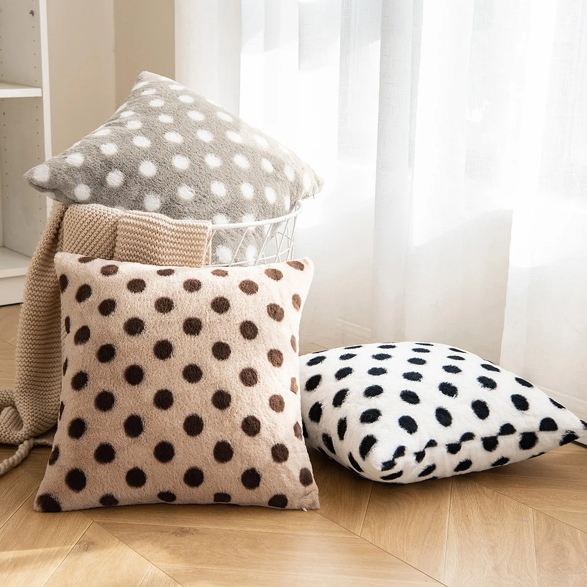 Dotted Circle Cute Soft Plush Printed Cushion Cover Living Room Sofa Vintage Square Pillow Cover Model Room Hotel Pillowcase