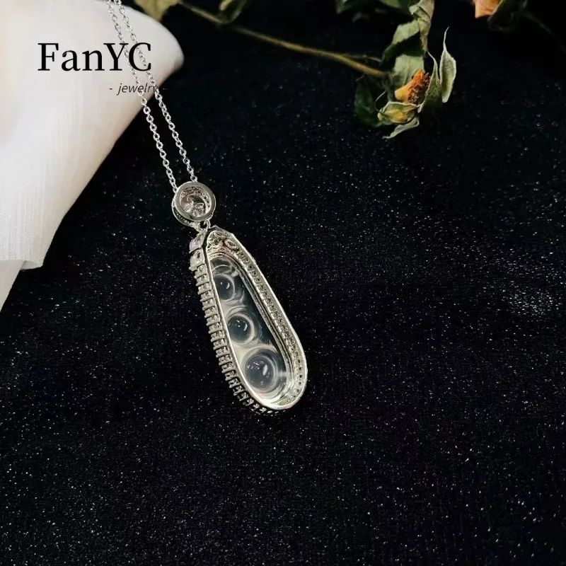 Natural Chalcedony Four Seasons Bean Pendant 925 Silver-plated Inlaid Simple Exquisite Ice Chalcedony Necklace Ladies Gift