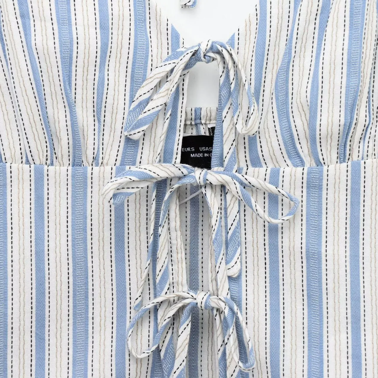 Novo Top Tubo de Malha Ultra-Fino com tras para Mulheres Verão 2025 com Laço no Pescoço  Colete Faion Chinês