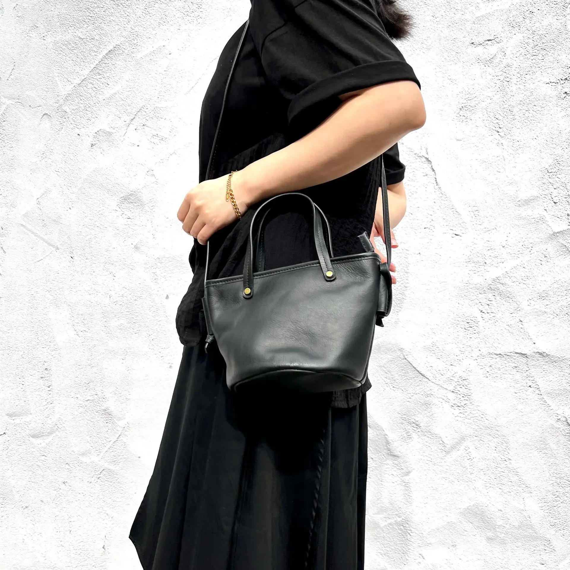 

Кожаная женская сумка — дизайнерская роскошная сумка-тоут из натуральной кожи растительного дубления, ручной работы, через плечо или на пояс