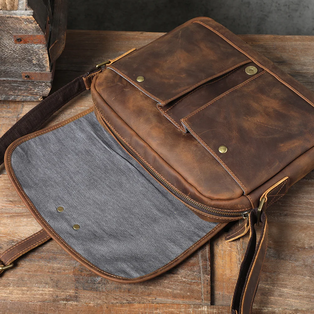 S.WORKER Vintage Echtleder Herren-Umhängetaschen Handgefertigte 12-Zoll-Tasche für iPad, Handy und Schlüssel Geschenk für Männer – Detail 16