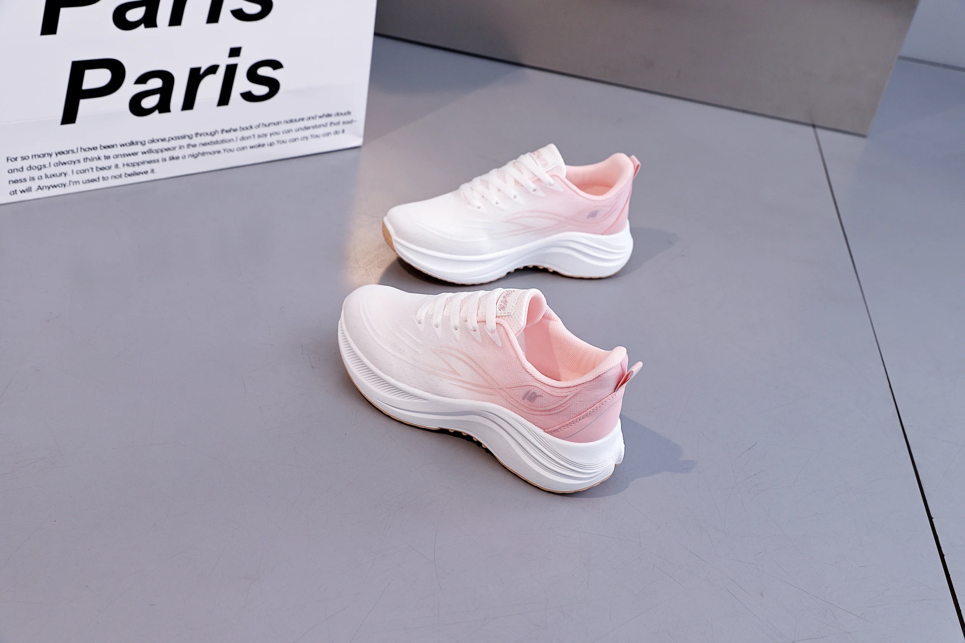 2026 Neue Damen-Plateau-Sneaker, Stoßdämpfend, Leichtgewichtig, Atmungsaktive Laufschuhe