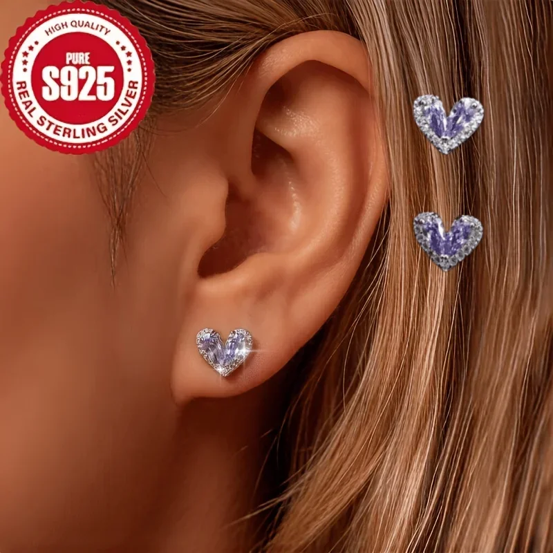 

A pair of women's fashion stud earrings, S925 sterling silver material, hypoallergenic, inlaid with synthetic zirconia, cute and loving design. Sweet, small and fresh temperament style, daily wear versatile earrings gifts