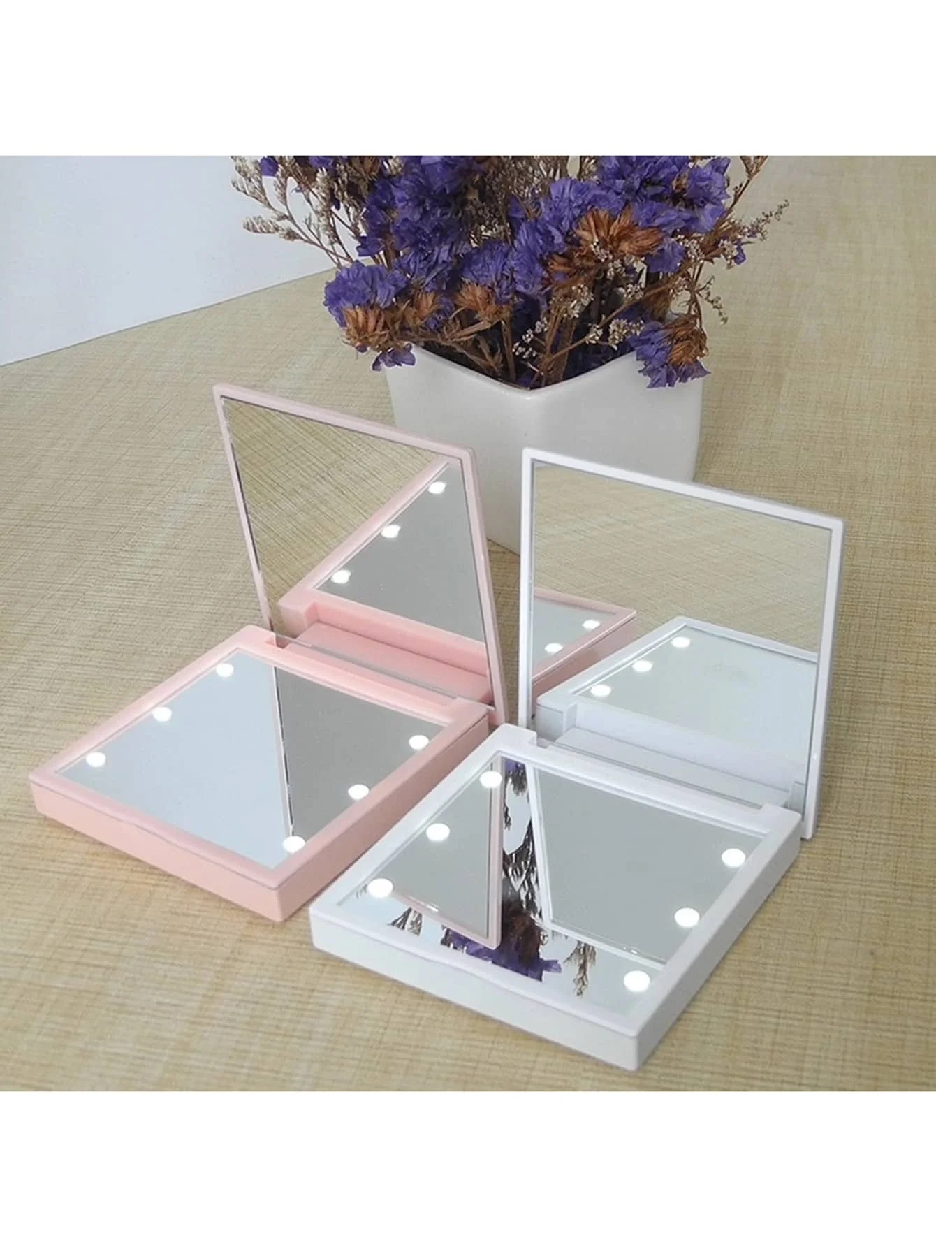 1Pc Small Gift Makeup Mirror With Light Portable Mirror Pocket Folding Mirror Double-Sided Small Gift Mirror Does Not Include Ba