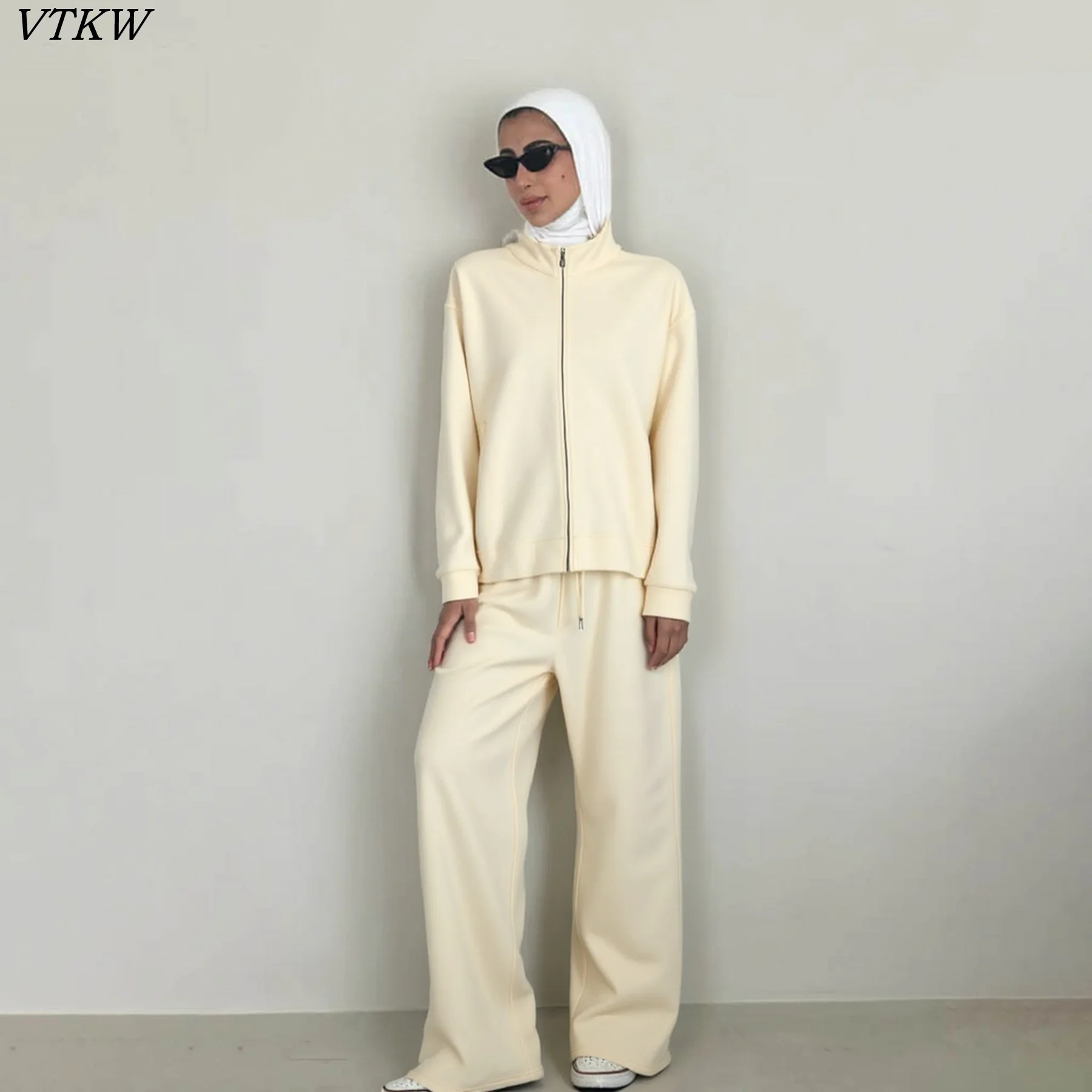 

VTKW 2025 Women's 2 Piece Set Stand Collar Long Sleeve Zipper Top Wide Leg Drawstring Pants Luxury Comfortable Solid Color