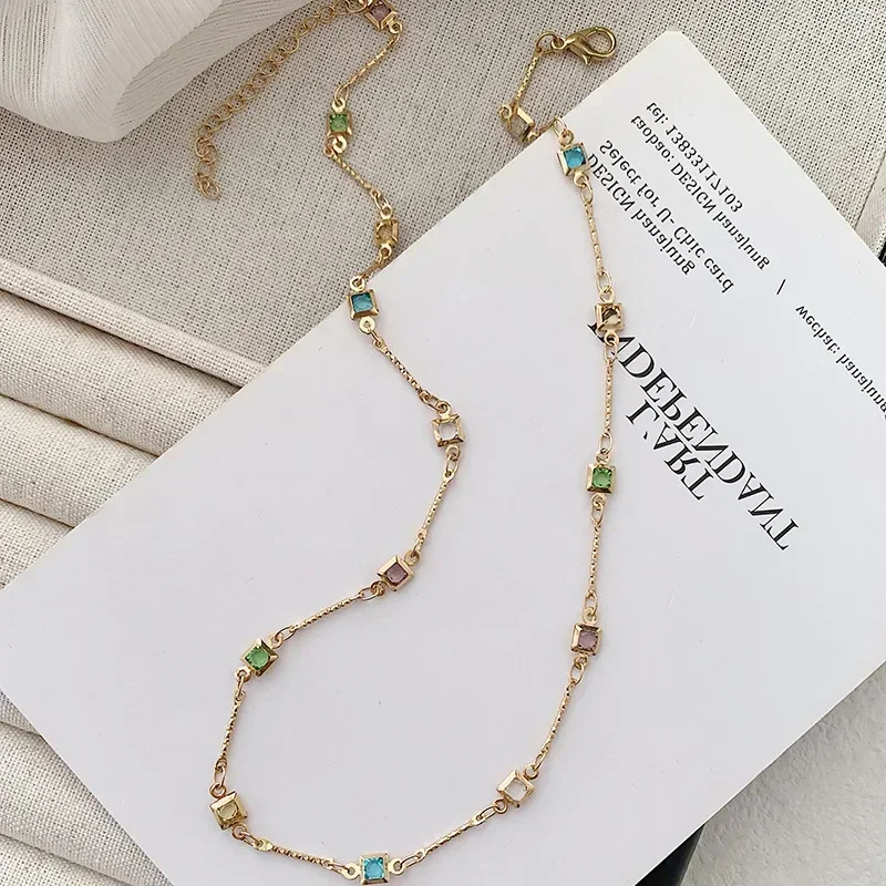 New Square Colored Crystal Tandem Thin Collarbone Necklace for Women Personalized Daily Accessory Party Jewelry Birthday Gifts