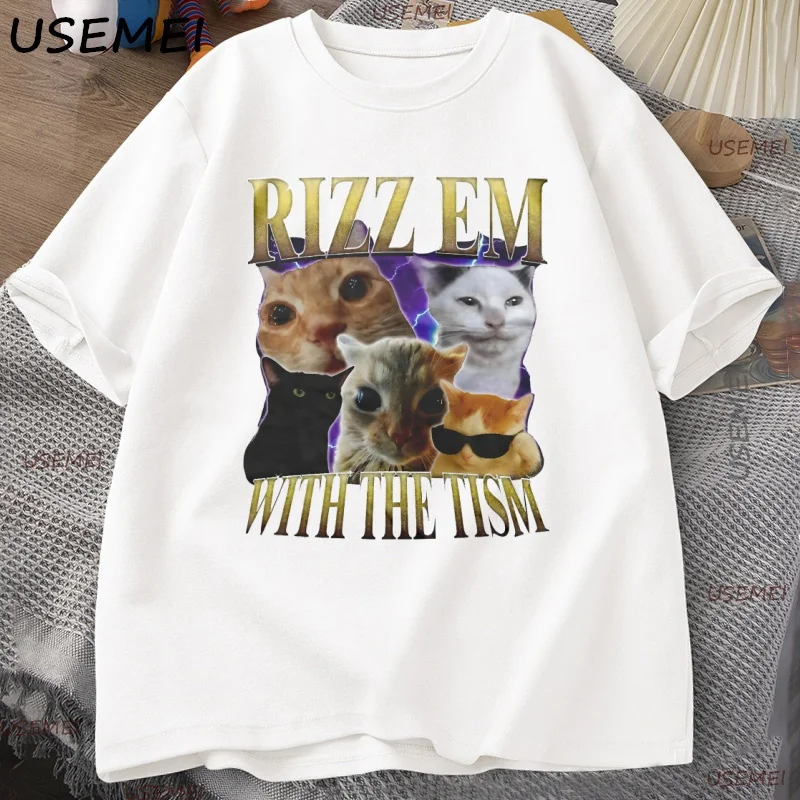 Rizz Em مع The Tism Vintage الجرافيك المحملة الرجال النساء ريترو 90s مضحك القط تي شيرت سخيف القطط التي شيرت عادية القطن قصير الأكمام المحملة