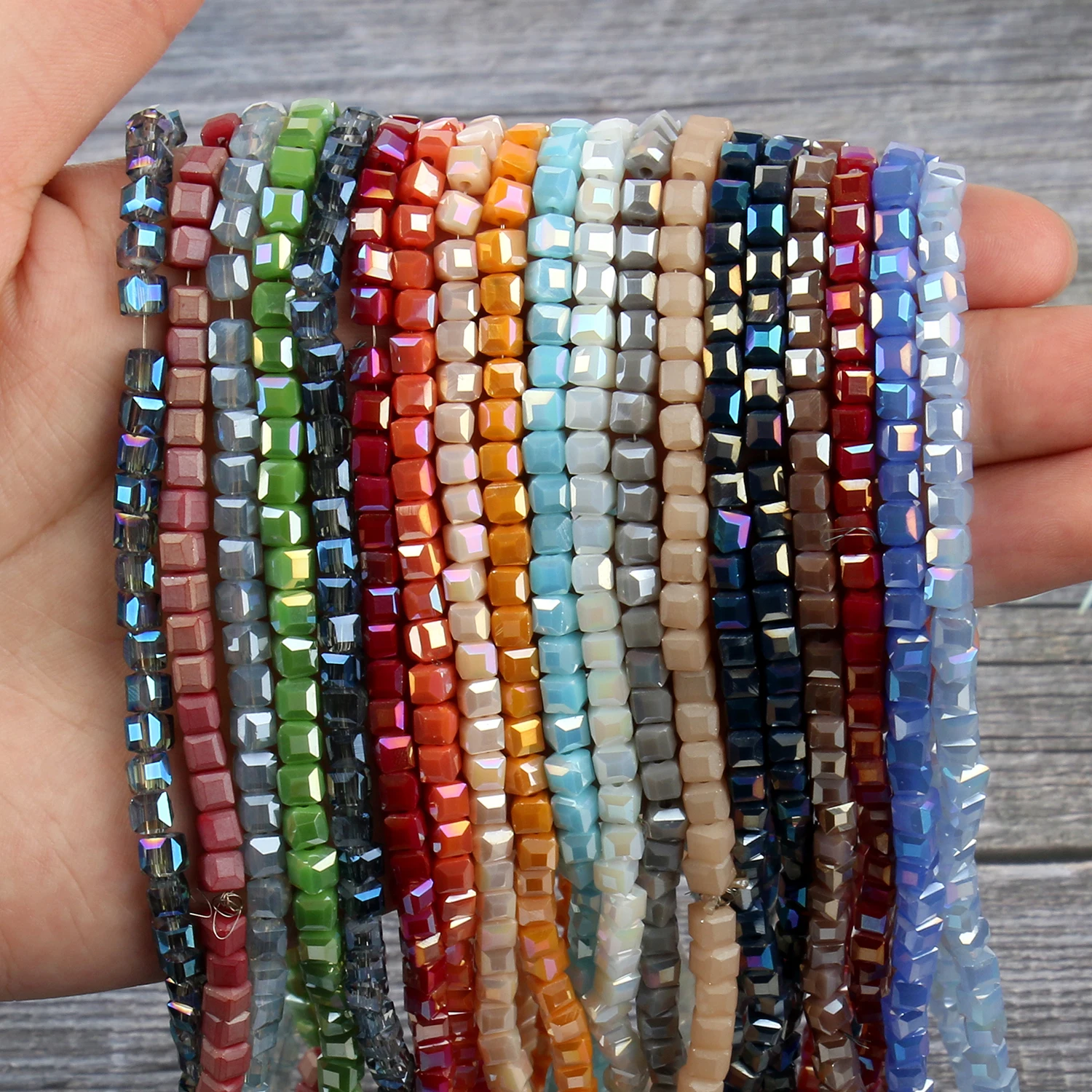 2 3 4Mm Ab Kleur Kubus Kristallen Glazen Kralen Losse Spacer Vierkante Kralen Voor Sieraden Maken Diy Armband Ketting groothandel Oorbellen