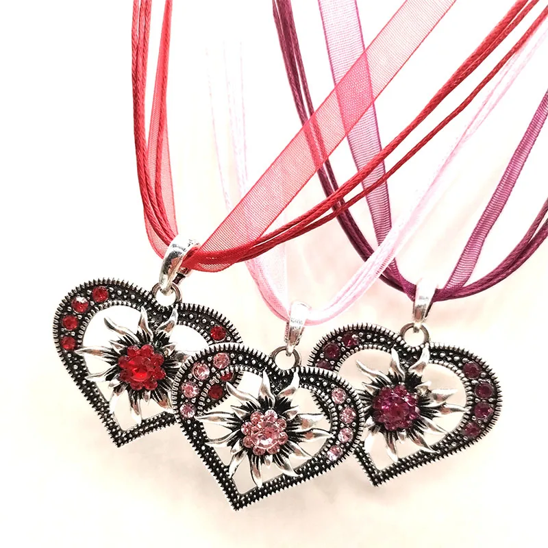 Collier Pendentif Edelweiss en Argent Antique Allemand pour Femme, Bijou Fantaisie Multicolore avec Fleur en Strass