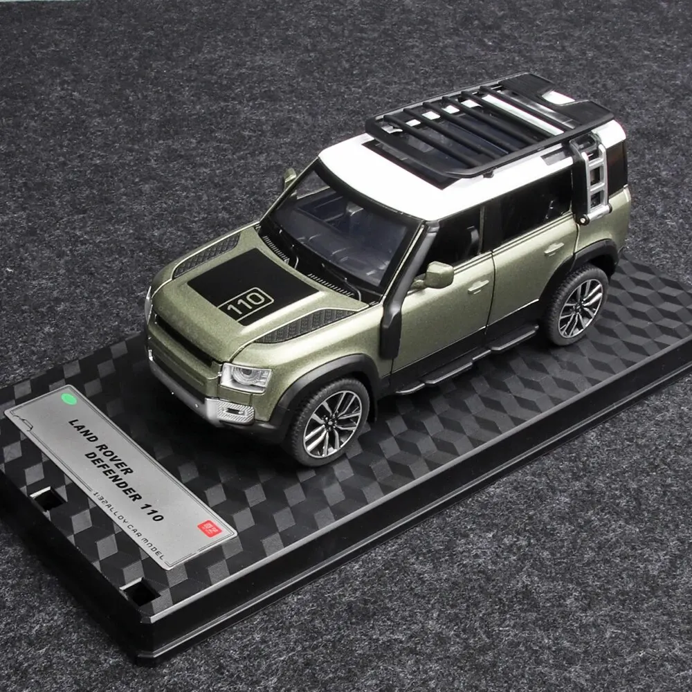 1/32 Diecast Model Car Pullback Vehicle Toy Collection for Land Rover New Defender 110, Gift, with Sound and Light