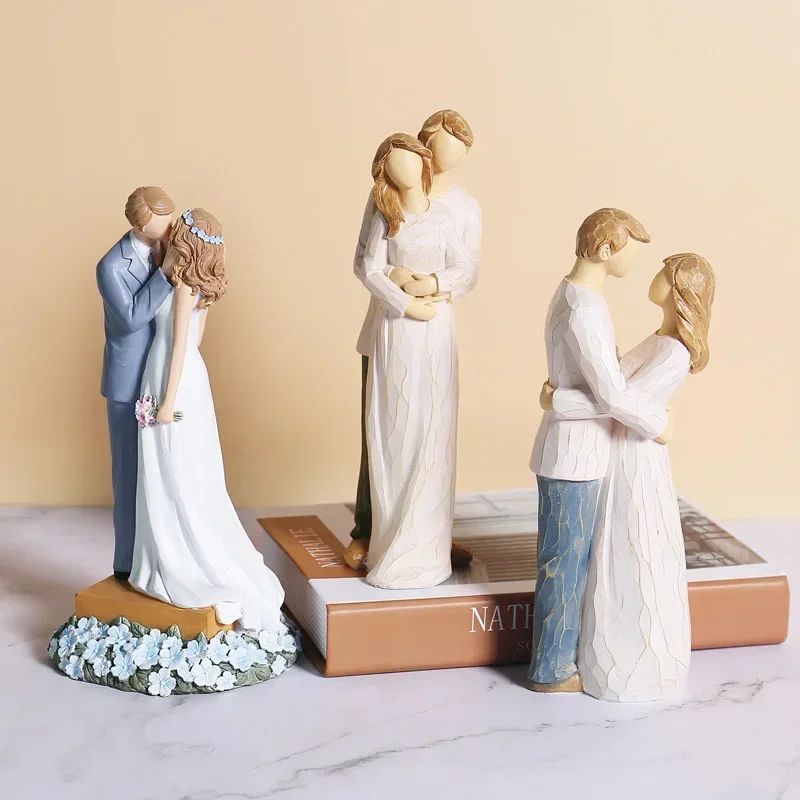 

Resin Couple Lover Figurines American Creative Valentine's Day Present Wedding Decor Figure Home Interior Decoration