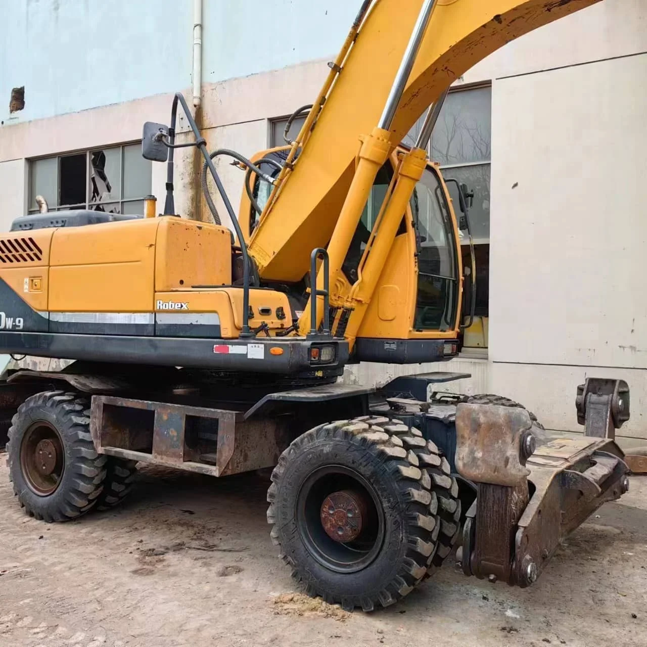 Used Wheel Excavator 21TON Second Hand Crawler Digger 210W-9 HYUNDAI