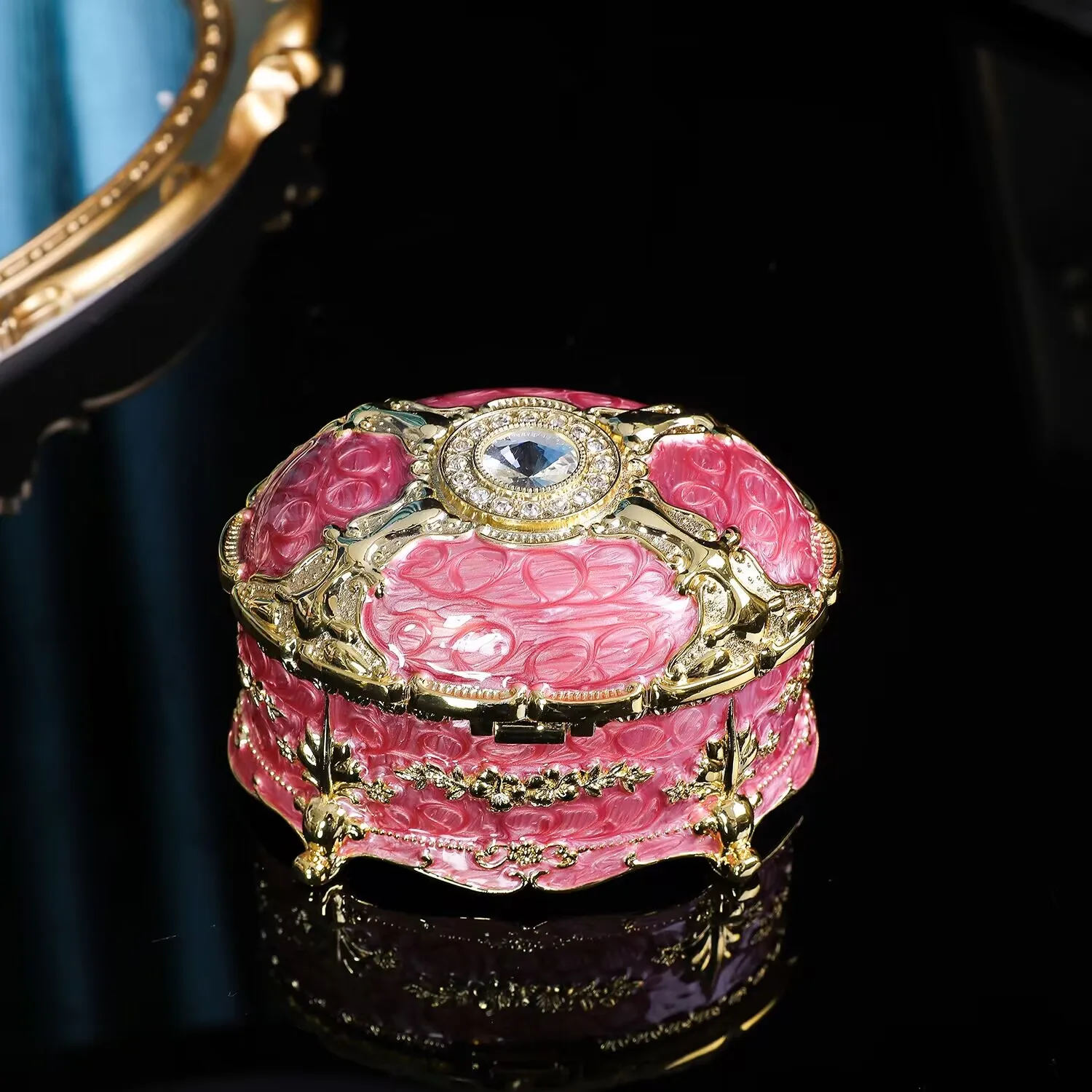 

Oval Emboss Alloy Metal Music Box Wind Up Antique Jewelry Musical Boxes Anastasia Birthday Valentine's Day Gifts