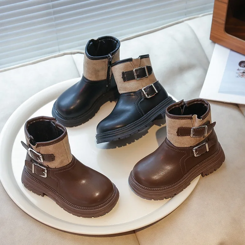 

Детские ботинки, низкие осенне-зимние кожаные сапоги для девочек, бархатный ремень принцессы с пряжкой, 2025 год, короткие сапоги для мальчиков и девочек