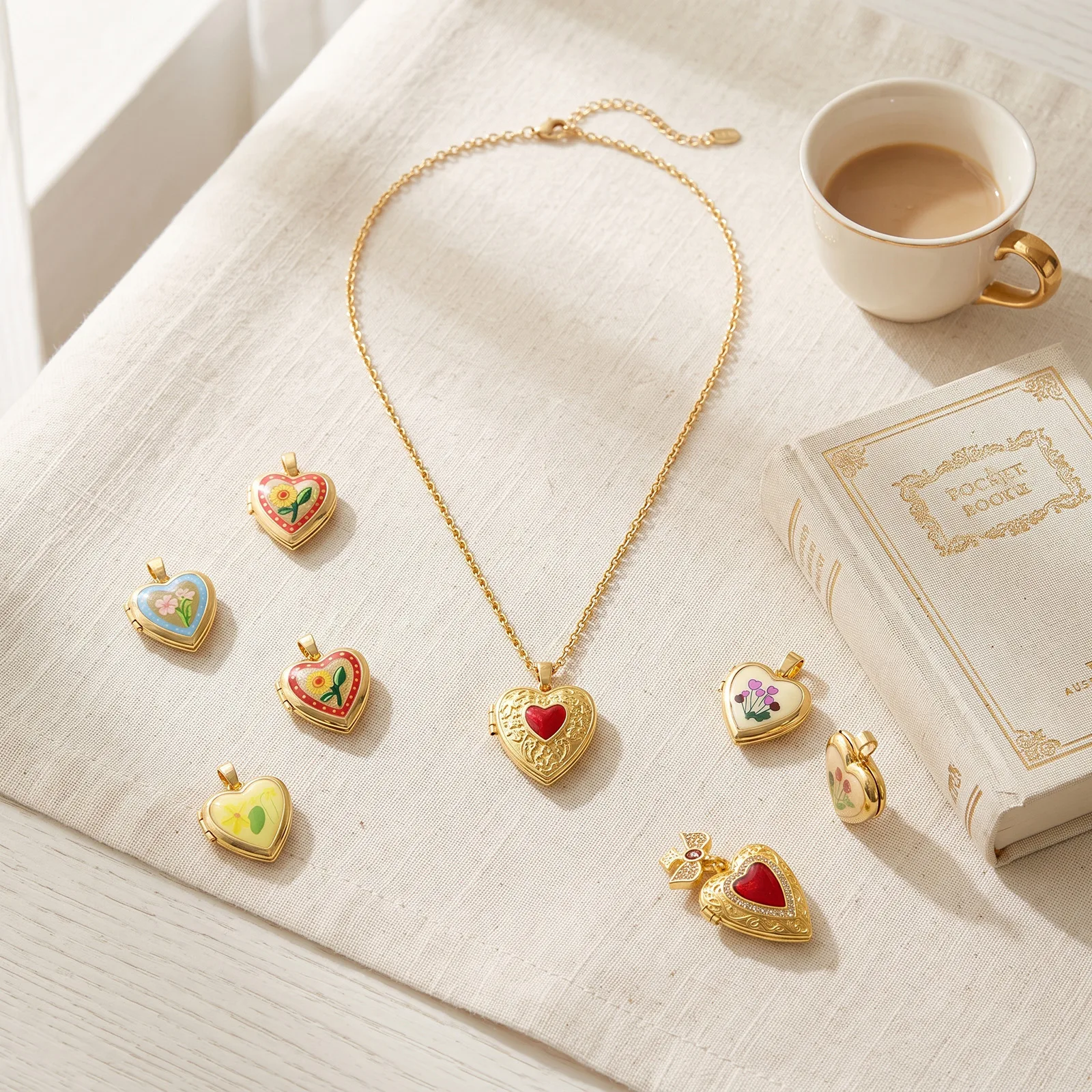 1 Stück Messing Valentinstag Bild-Foto-Medaillon-Anhänger Herz Blume 18K Vergoldet Öffnbar Charms DIY Halskette Großhandel – Detail 3