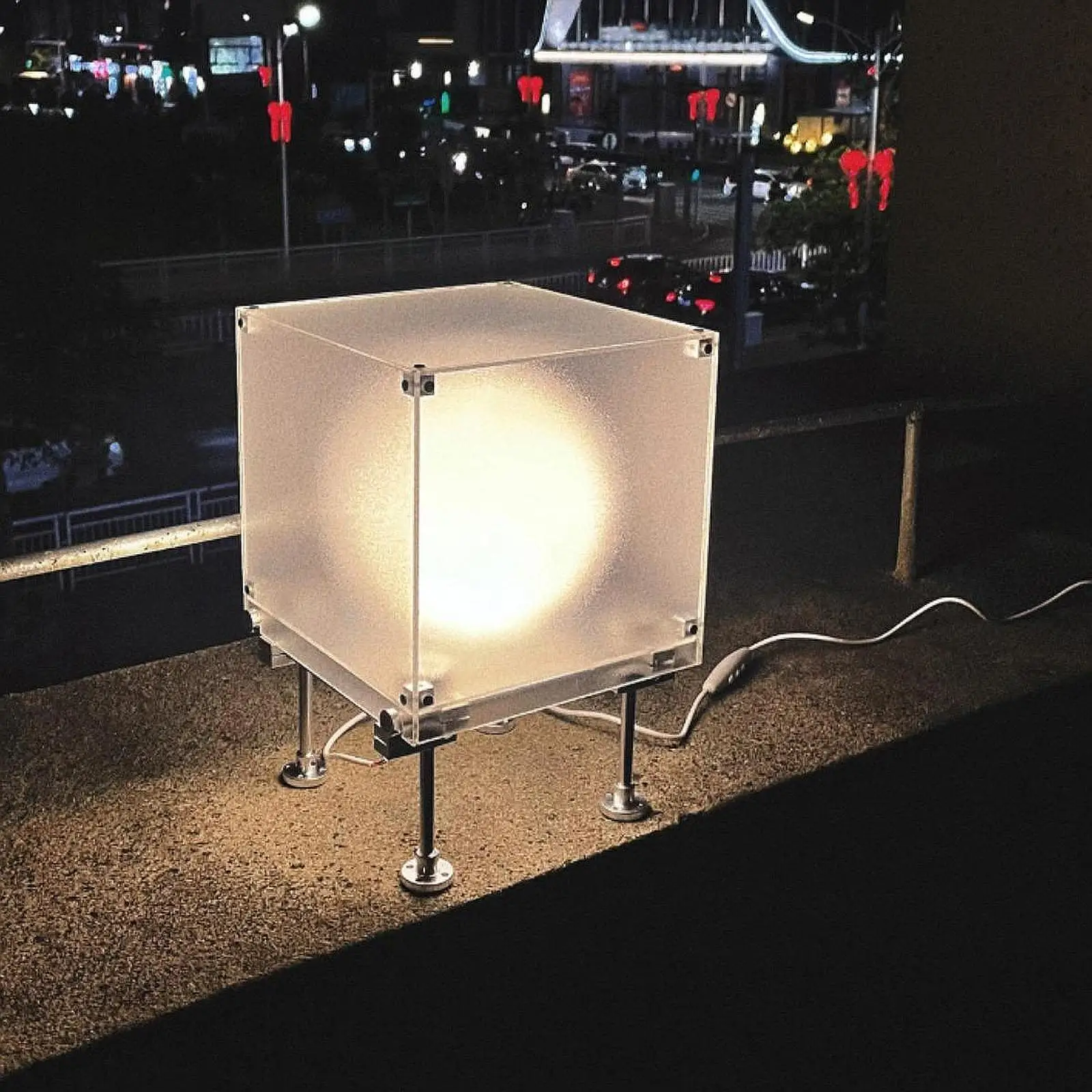 Optical Axis Acrylic Lamp Modern Art Table Lamp Stable Frame Multifunctional Lighting for Living Room