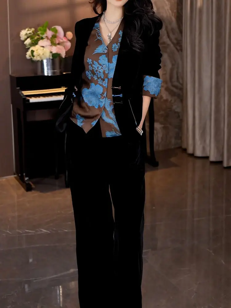 

Легкий роскошный модный комплект высокого класса, осень 2021, новый дизайн с принтом, искусственные бархатные рубашки из двух предметов + однотонные повседневные брюки