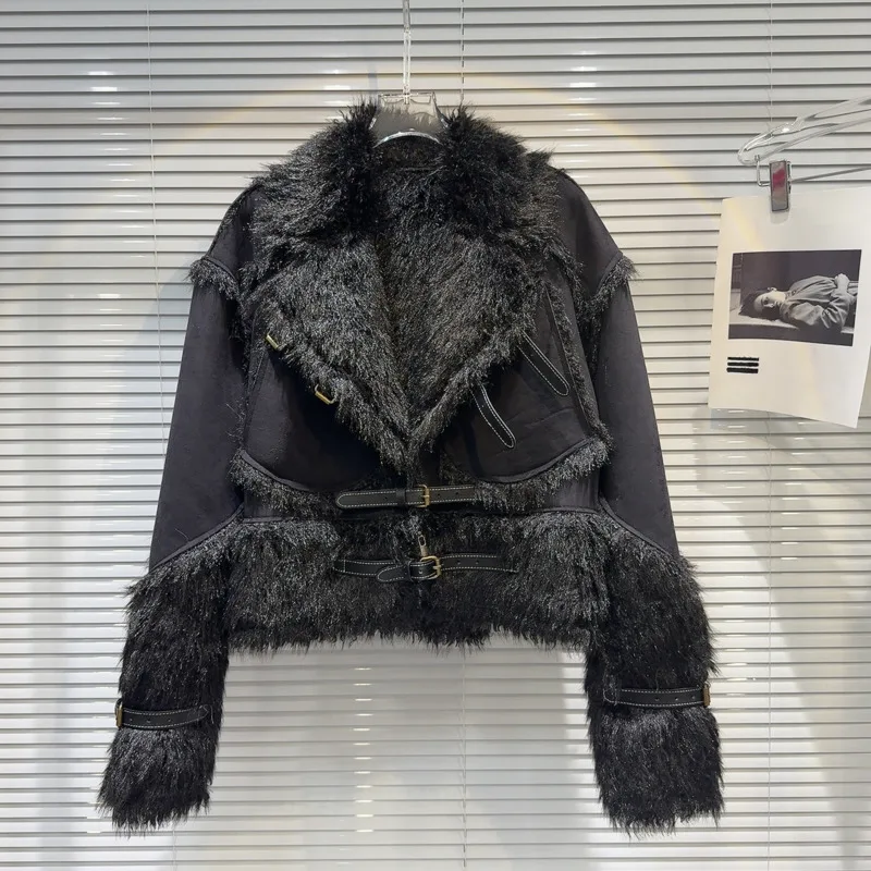 DEAT Women\'s Coat Faux Fur Buckle Design Notched Collar Loose Solid Color Plush Thick Jackets 2024 New Fashion Winter 11A01572